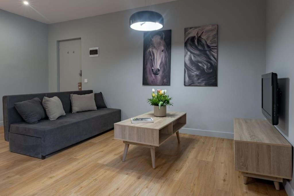 Modern, Quite 1-Bdr Apt 5 Min Walk To Acropolis 雅典 外观 照片