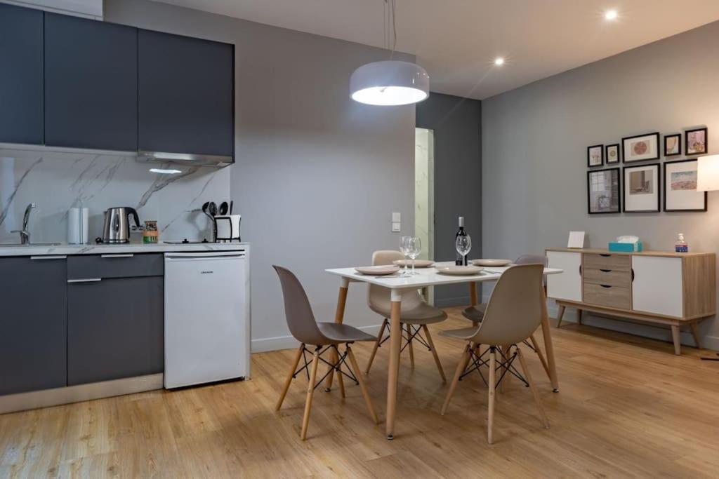 Modern, Quite 1-Bdr Apt 5 Min Walk To Acropolis 雅典 外观 照片