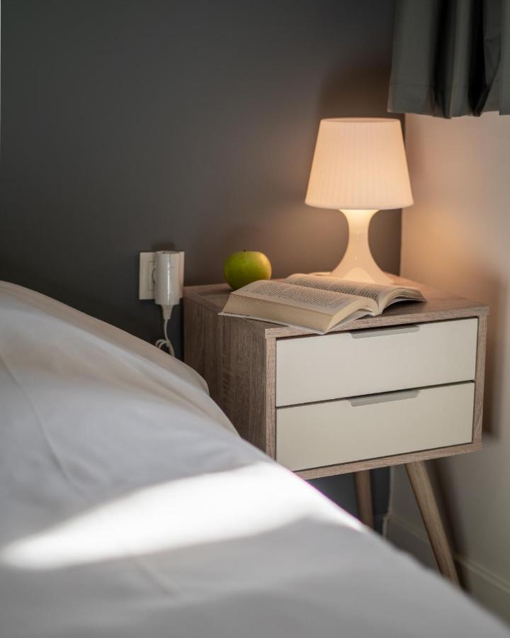 Modern, Quite 1-Bdr Apt 5 Min Walk To Acropolis 雅典 外观 照片